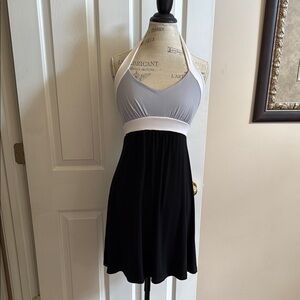 🌸 Susana Monaco: Black/Gray/White halter dress